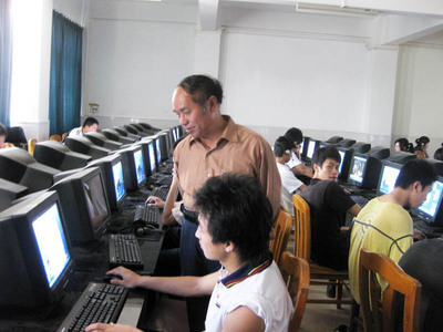 企业家掌舵引航靠的是信息技术