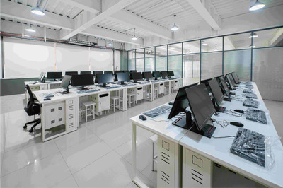 激发潜能，铸就成才梦想 西安西京职业高级中学计算机技术咨询