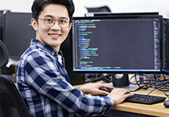 一对一线上咨询全面开启-云南新华电脑职业技能培训学校